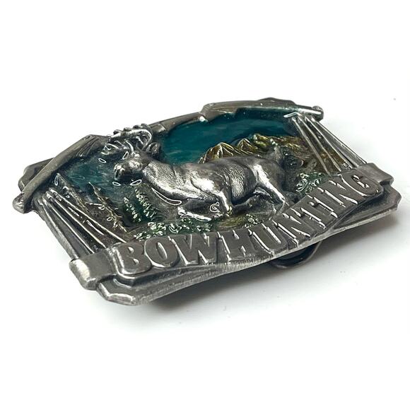 VTG 1983 Bow Hunting BELT BUCKLE Enamel Metal Buck Deer Bergamot Brass Works 3D - Picture 3 of 4